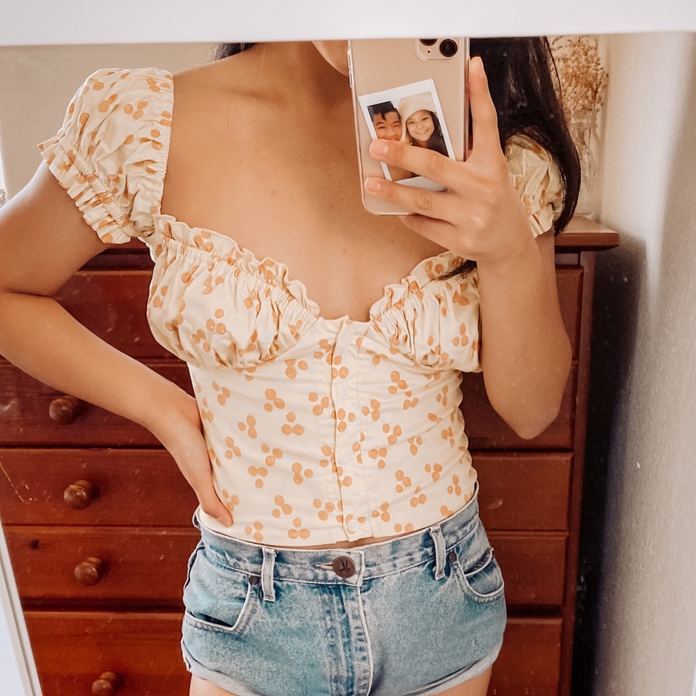 With Jéan Yellow Remi Top